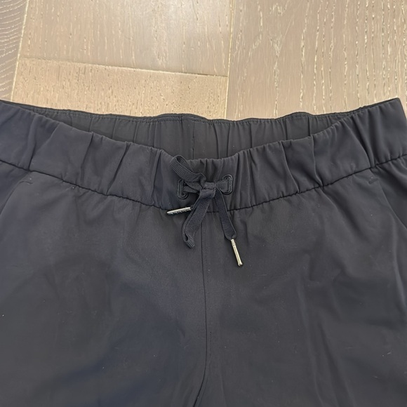 Lululemon joggers - Picture 2 of 3